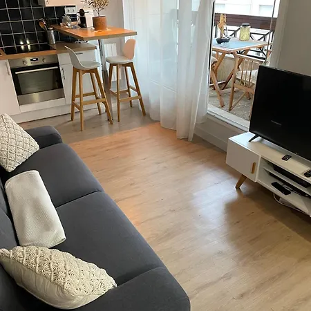 Climatise Avec Balcon Proche Champs-elysees Appartement *