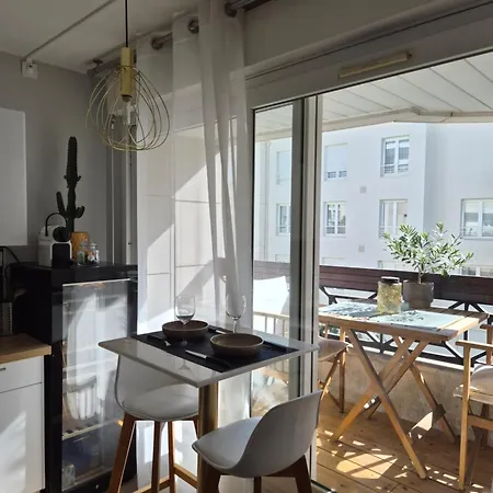 Climatisé Avec Balcon Proche Champs-élysées Appartamento *