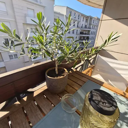 Climatisé Avec Balcon Proche Champs-élysées Appartamento